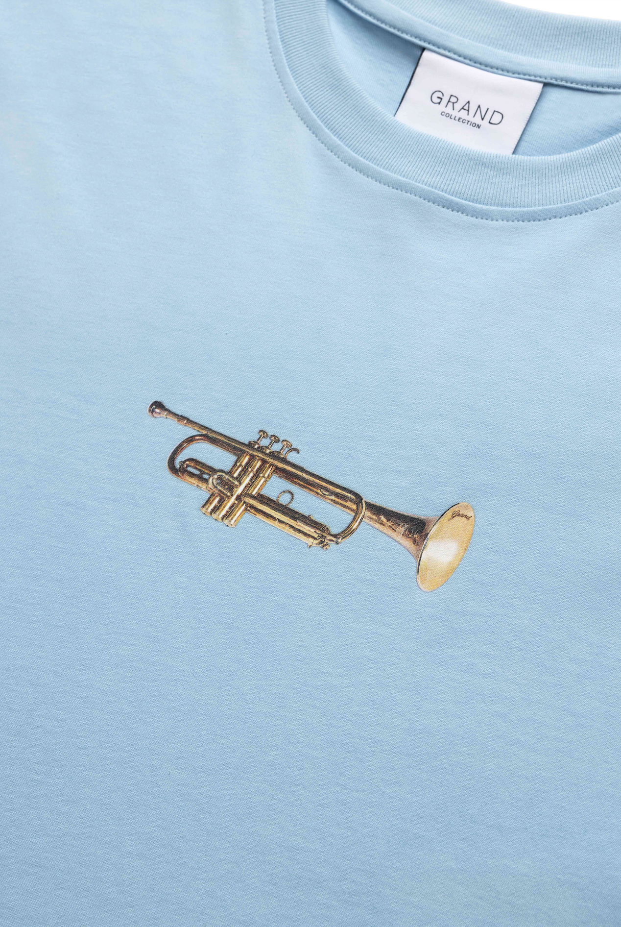 TRUMPET TEE POWDER BLUE