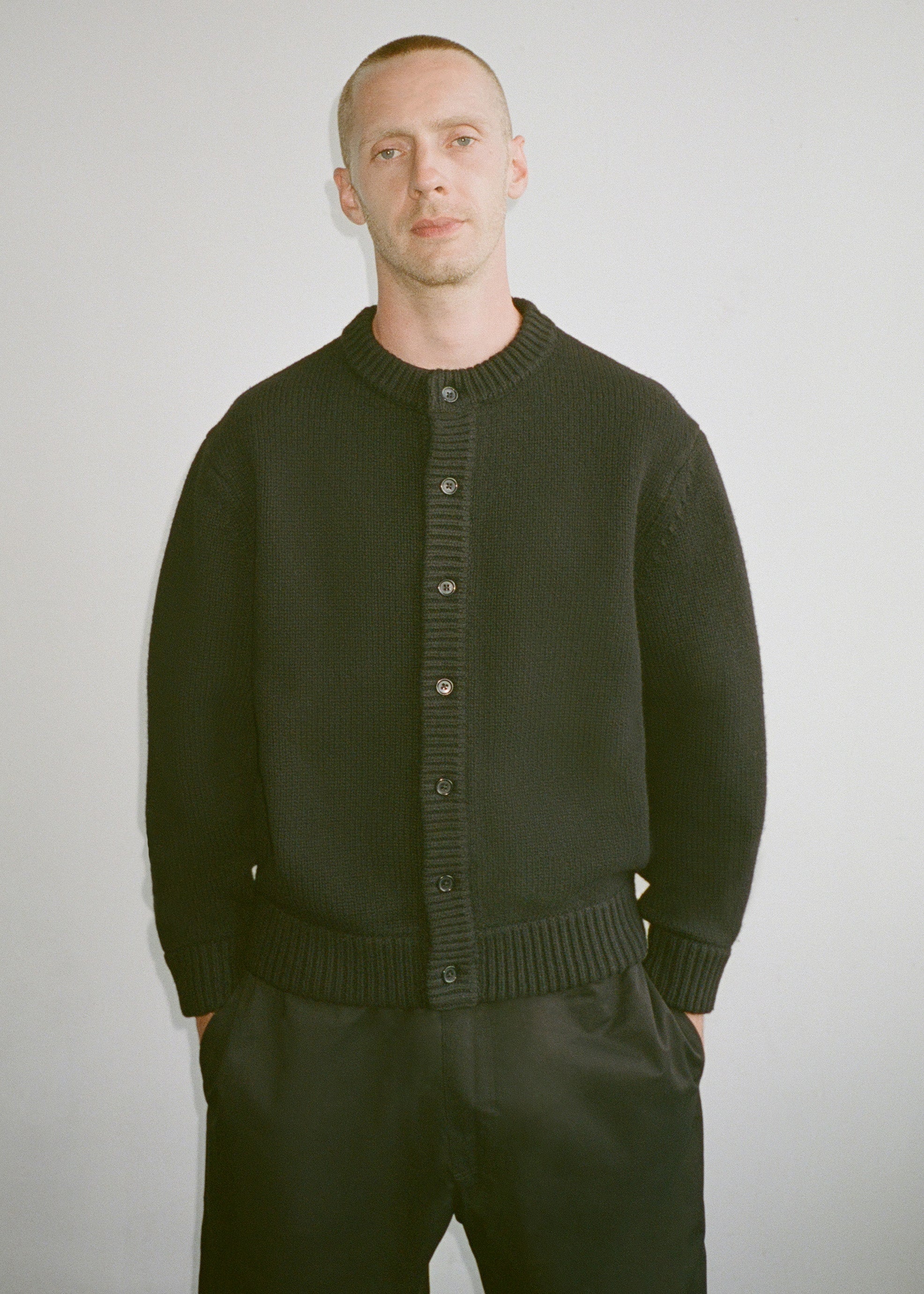 WOOL CARDIGAN BLACK